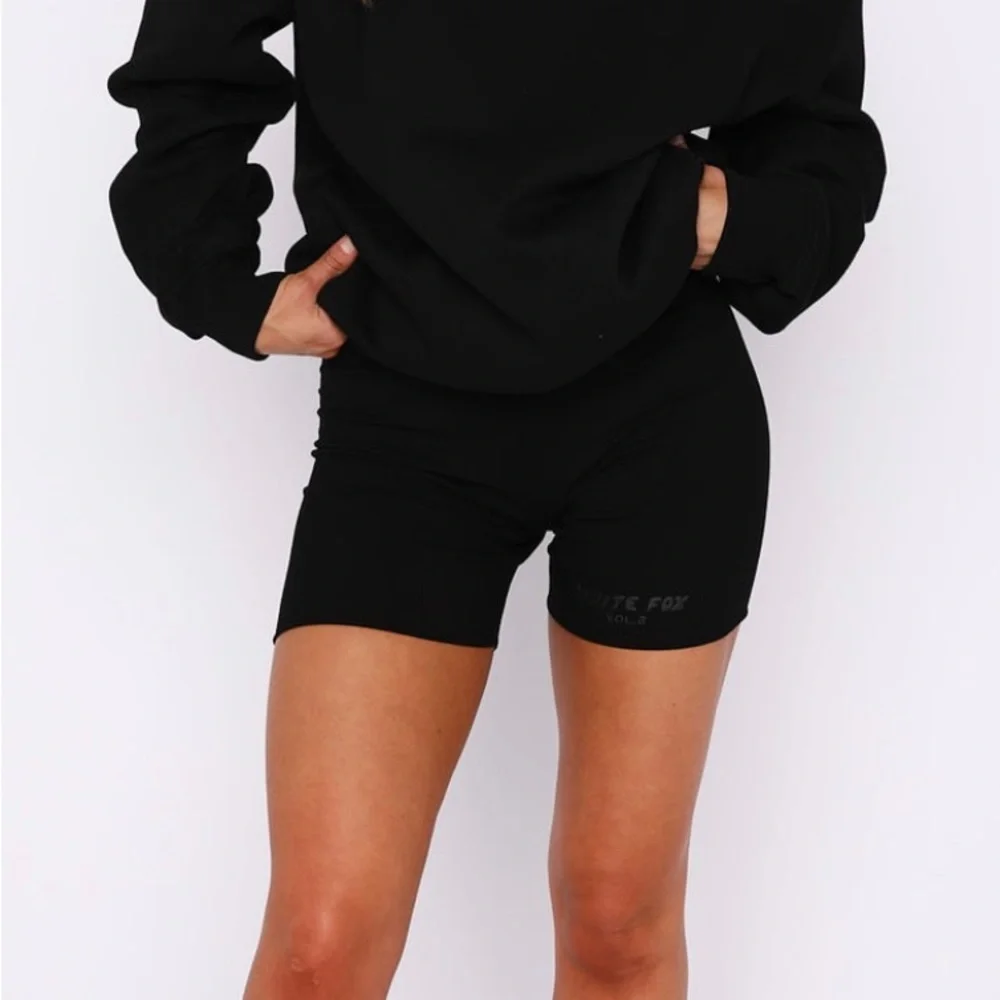 🖤✨🆕White Fox black onyx, ribbed bike shorts NWT - Picture 5 of 5